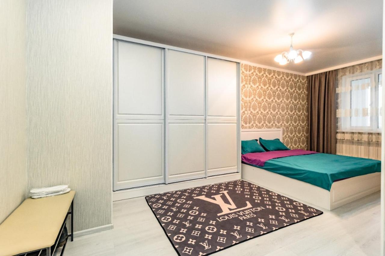 Apartments 7 Я-34 Nur-Sultan  Exterior photo